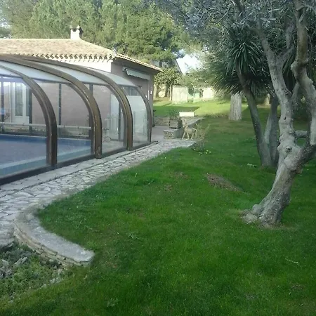 With 2 Bedrooms In Beziers, With Pool Access, Enclosed Garde شقة بزييه