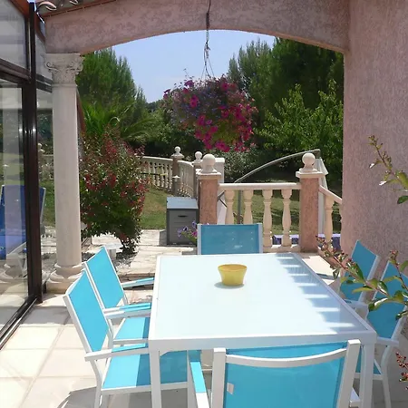 With 2 Bedrooms In Beziers, With Pool Access, Enclosed Garde شقة بزييه